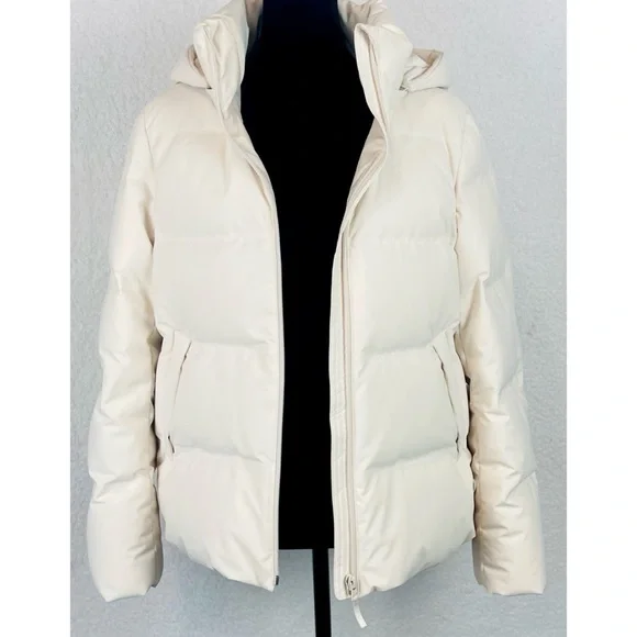 UNIQLO • Cream Seamless Hooded Down Puffer Jacket, XS - Picture 9 of 16